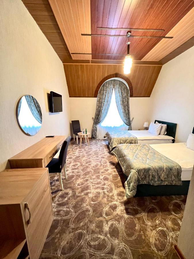 Cinema Boutique Hotel Gandja Eksteriør billede