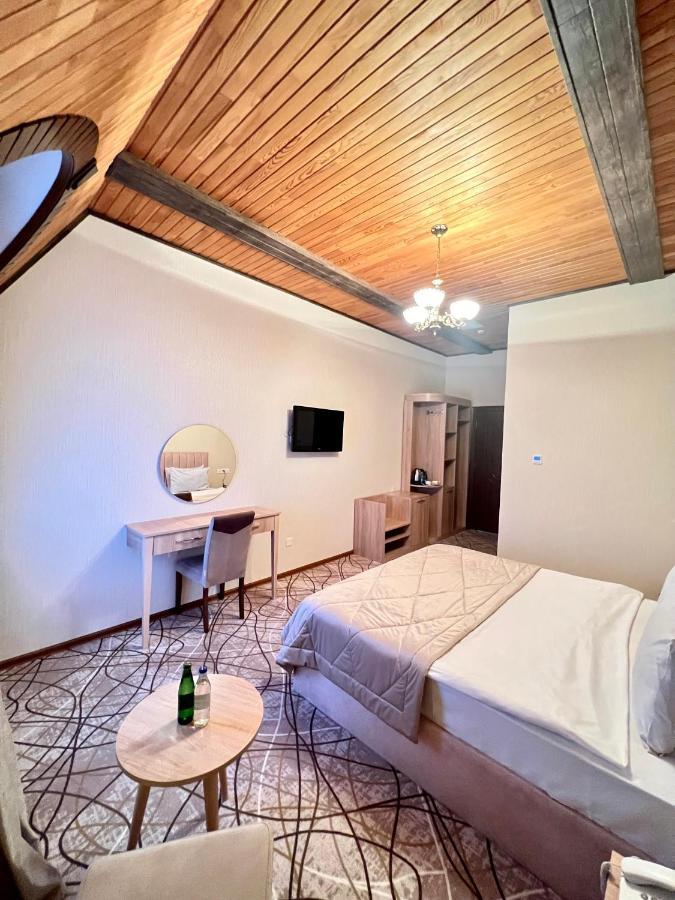 Cinema Boutique Hotel Gandja Eksteriør billede