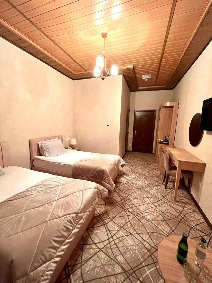 Cinema Boutique Hotel Gandja Eksteriør billede