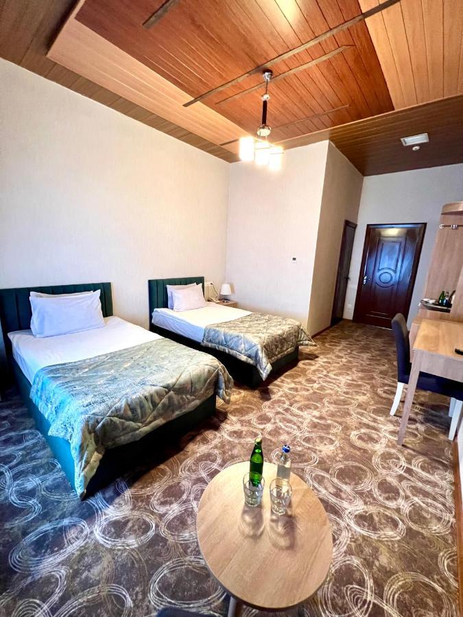 Cinema Boutique Hotel Gandja Eksteriør billede