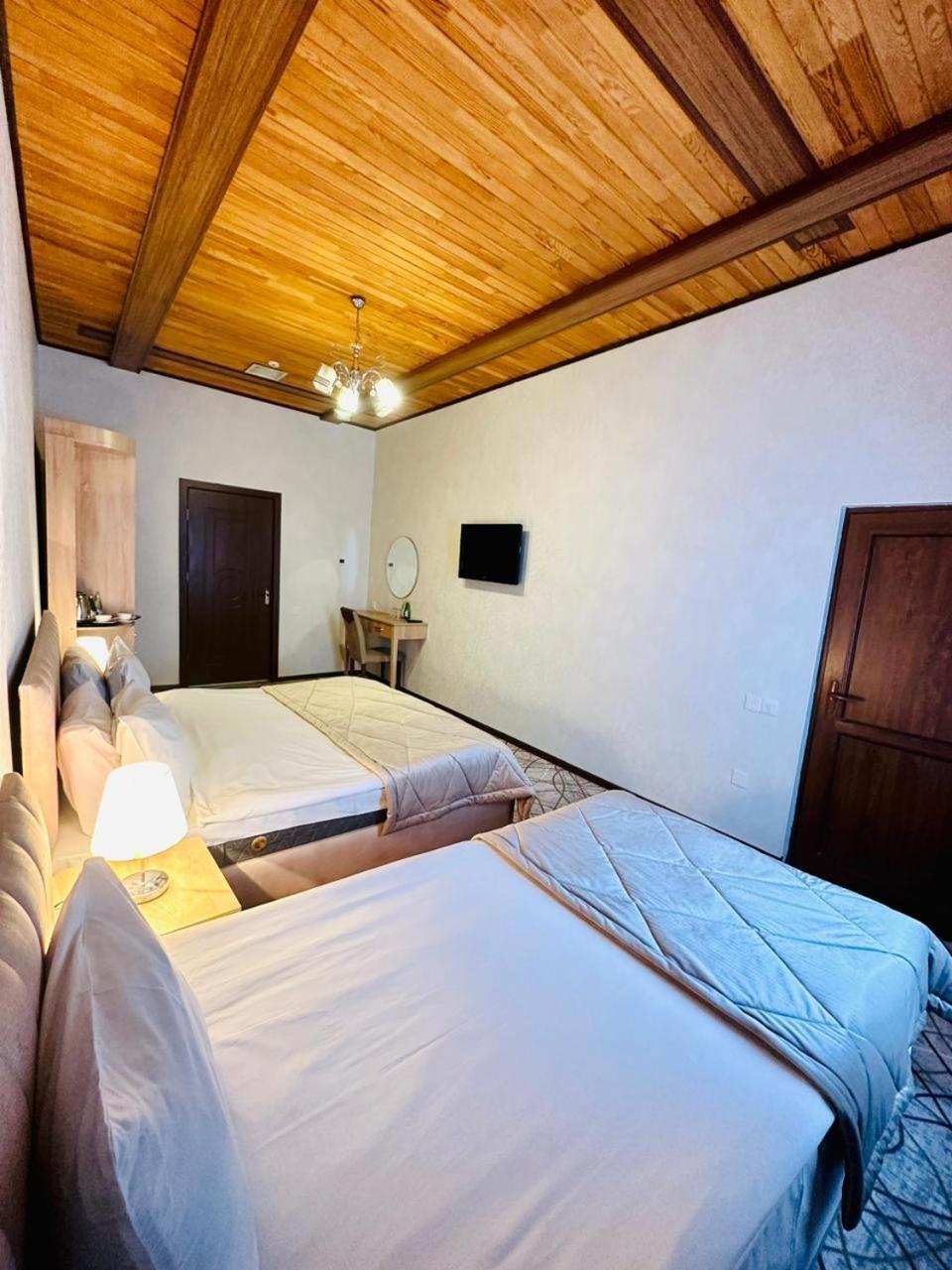 Cinema Boutique Hotel Gandja Eksteriør billede