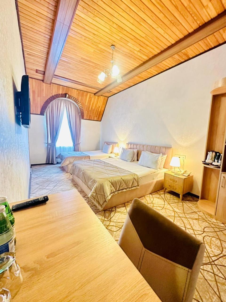 Cinema Boutique Hotel Gandja Eksteriør billede
